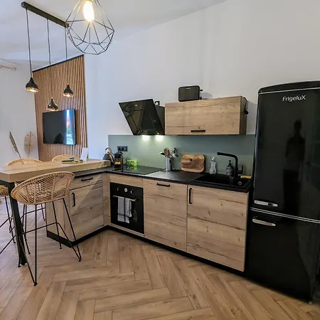 My'deting - Jacuzzi Apartment Roanne